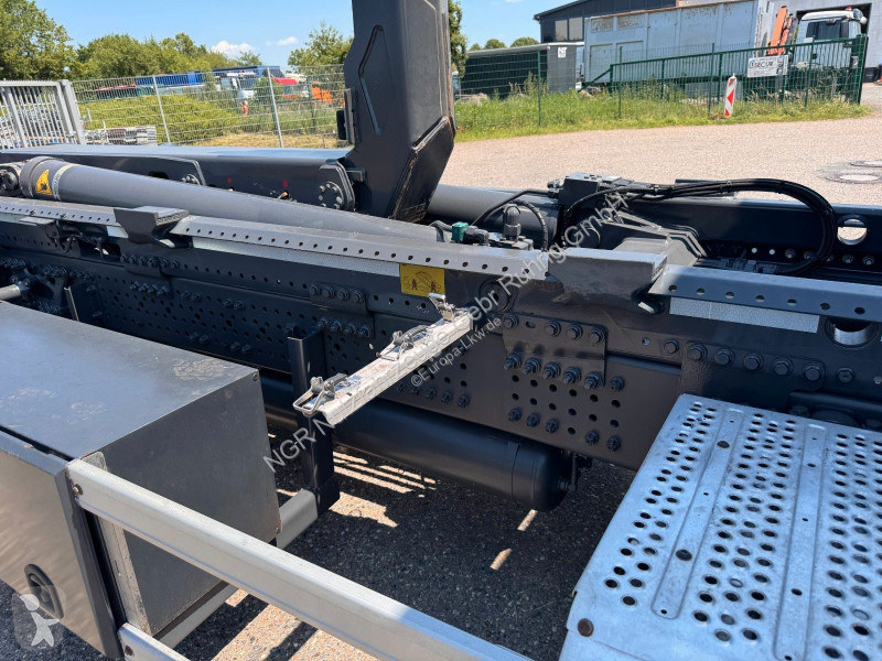 شاحنة Mercedes 2543 6X2 Meiller Abroller mit...