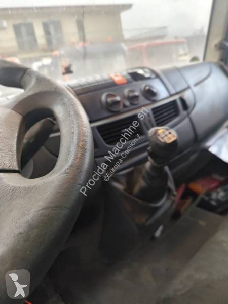 شاحنة Iveco