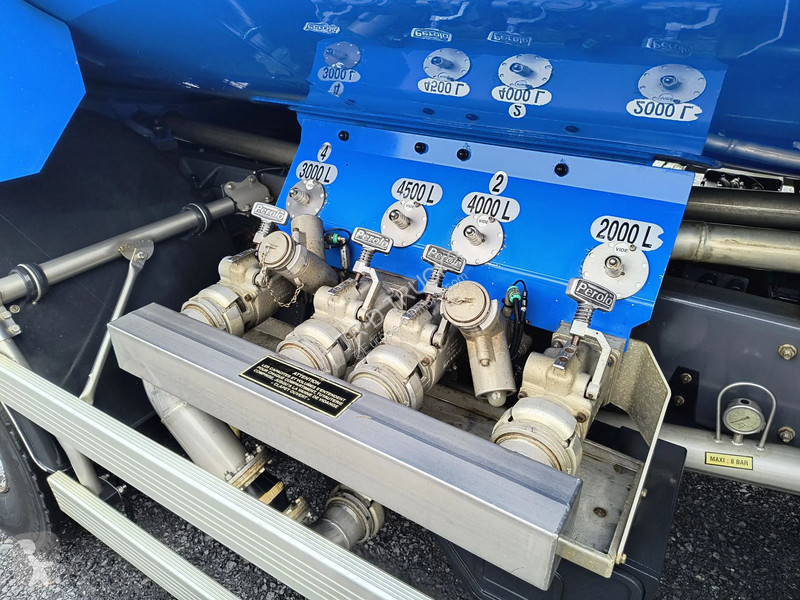 شاحنة Renault 270 DXI - 13500L FUEL / CARBURANT...