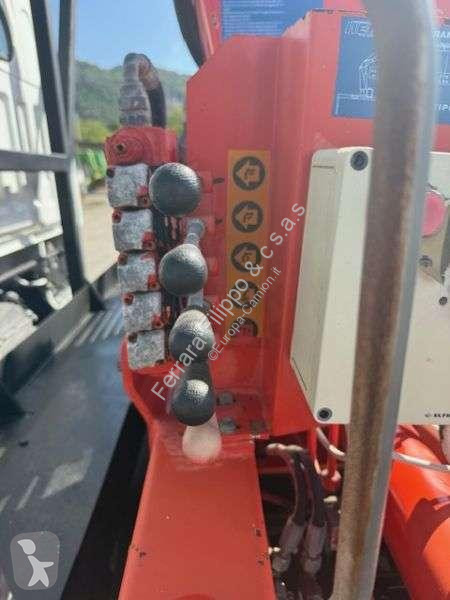 شاحنة Nissan cabstar 35.13