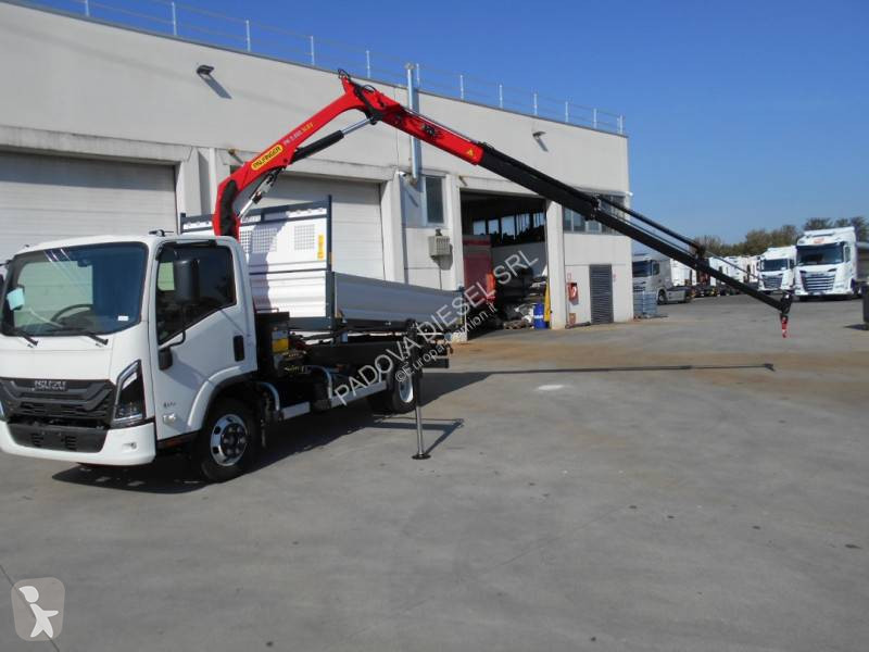 شاحنة Isuzu