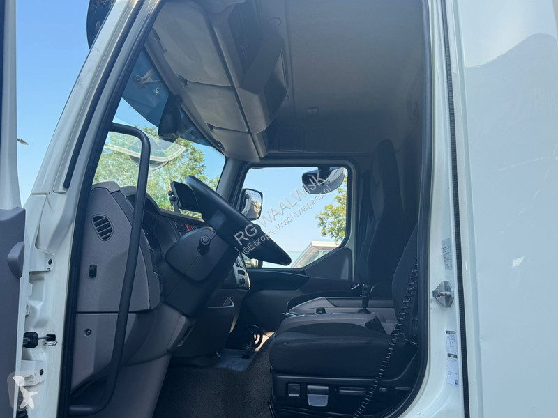 شاحنة DAF 320 19T+klep d'Hollandia 2000 KG