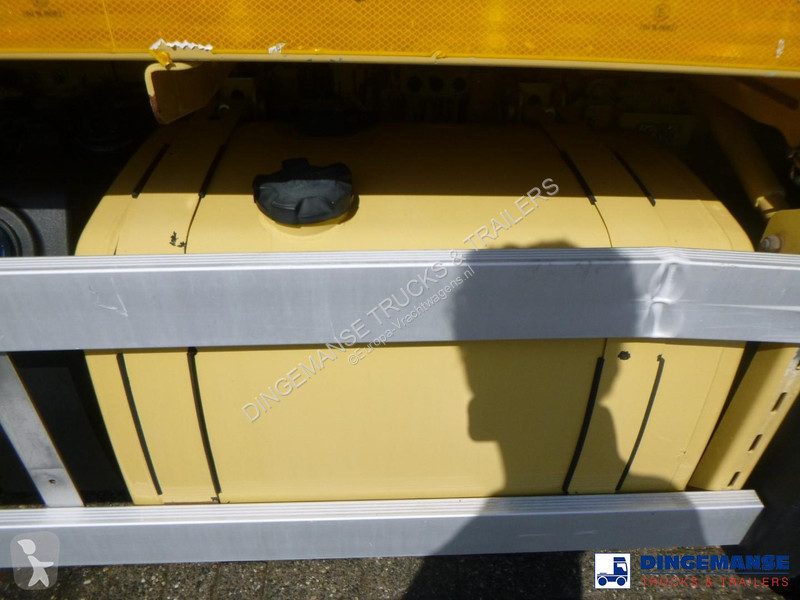 شاحنة Renault D 26 Wide 6x2 vacuum tank 11 m3