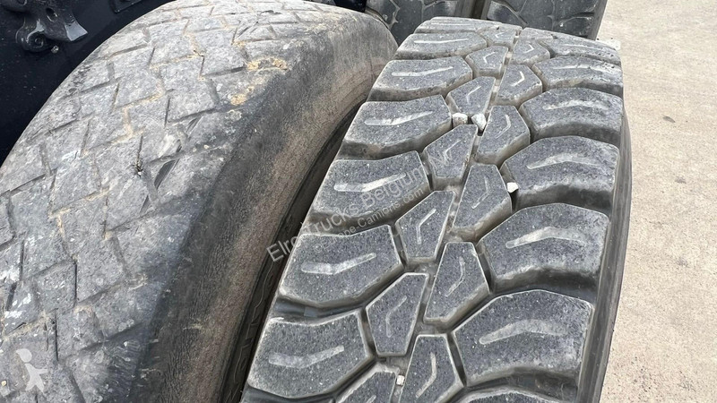 شاحنة Volvo 12420 (LAMES / STEEL SUSP. / BOITE...