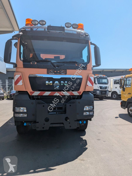 Camion MAN 28.400 / 6X4 + Lenkachse / E 5