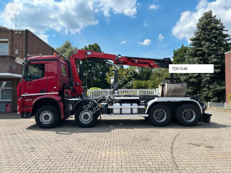 Camion Mercedes 2430