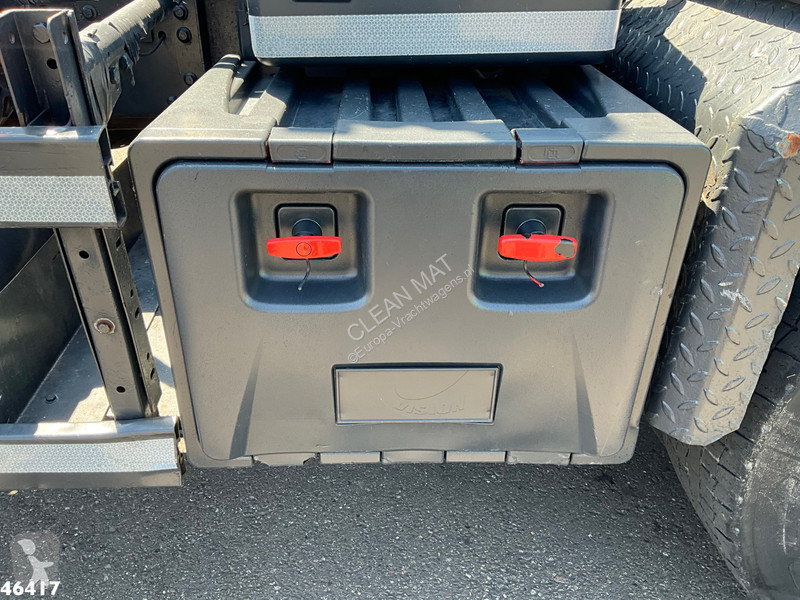 شاحنة Iveco AD260T36 6x4 Hiab 24 Tonmeter...