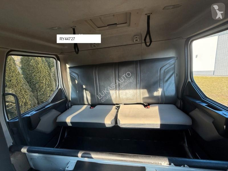 شاحنة Renault MIDLUM 220