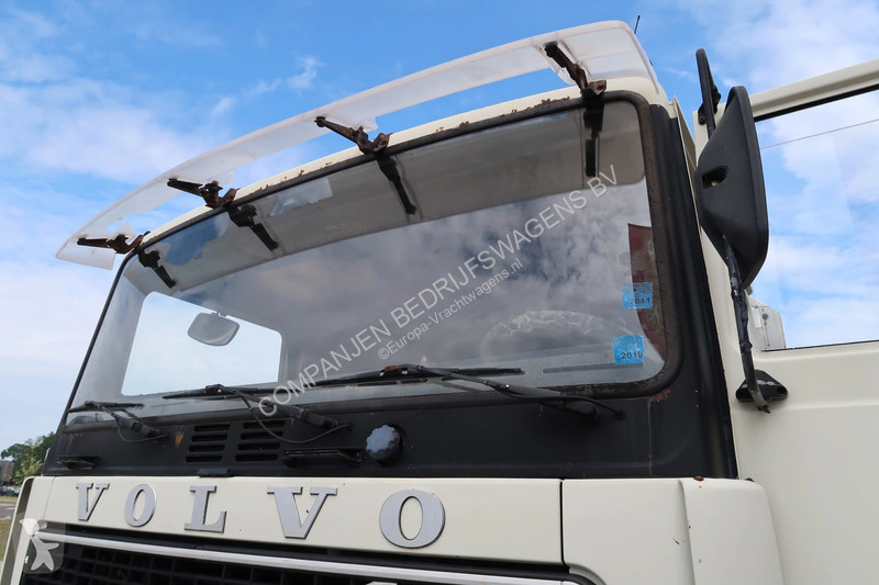 شاحنة Volvo F 12 -20 6x2