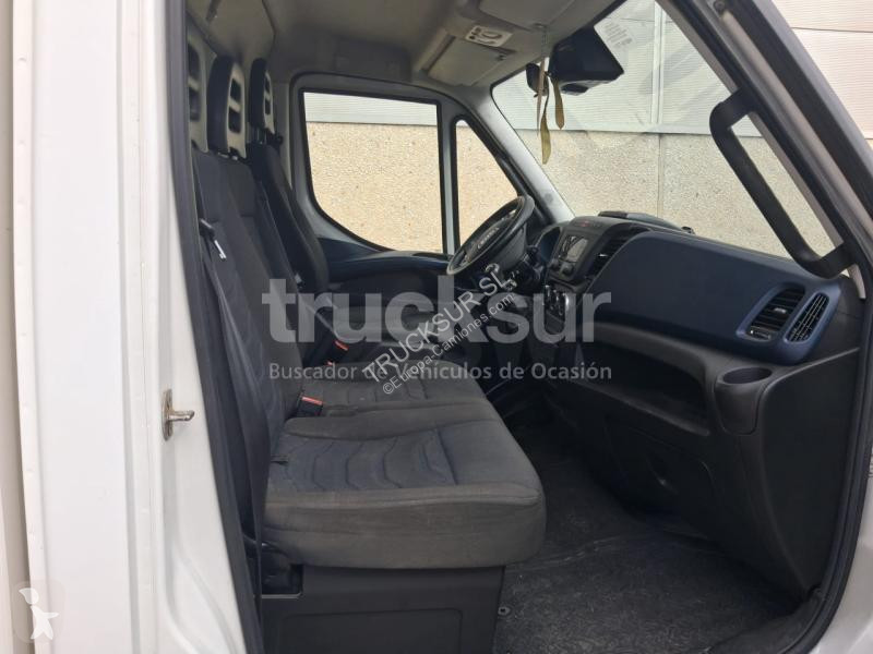 شاحنة Iveco  70C18 ISOTERMO