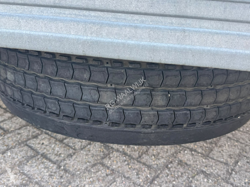 شاحنة Iveco ML120E22
