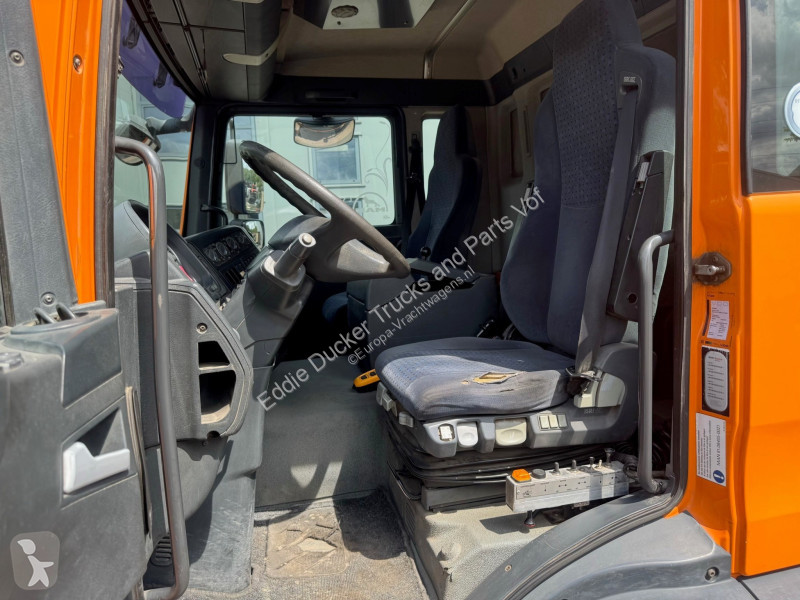 شاحنة MAN TGA 8X4 EURO 4 / STEEL SUSPENSION