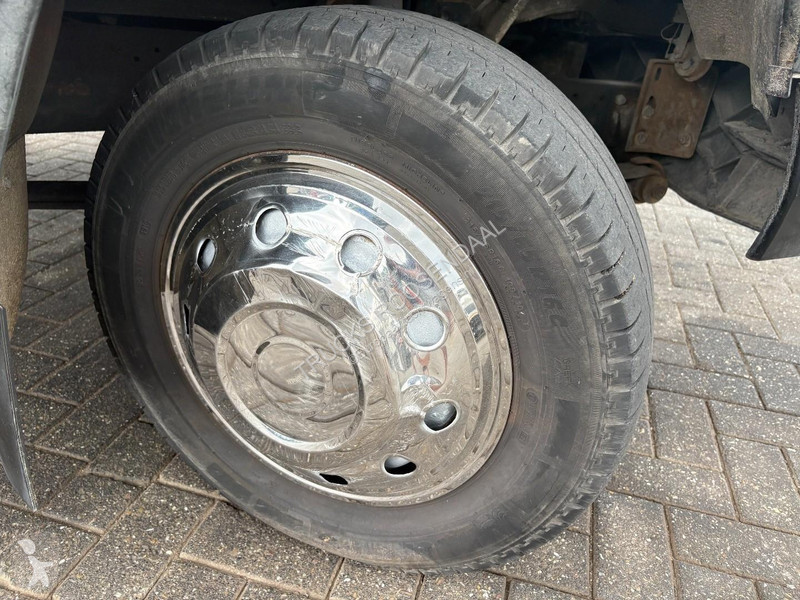 شاحنة Mercedes 609 + CAR TRANSPORTER + WINCH +...