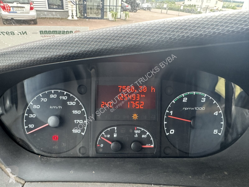شاحنة Iveco Daily 70C17 4x2 Doka Daily 70C17...