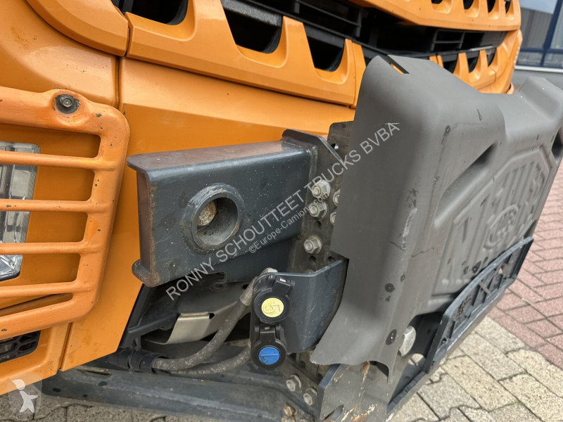 شاحنة Mercedes Arocs 3353 6x4 Arocs 3353 6x4...