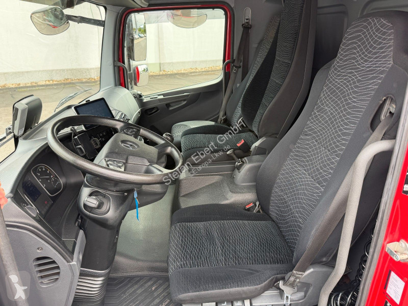 شاحنة Mercedes 923 L 3 Sitze Standh. Ausbau