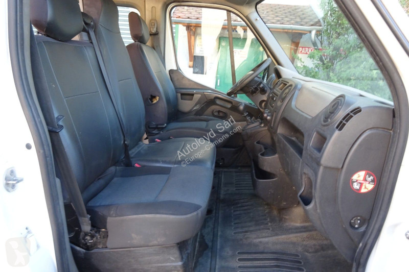 Camion Renault MASTER 2,3 DCI 131 7 PLACES