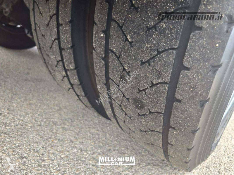 شاحنة DAF DAF 120-22 CENTINATO 5,60 SPONDA (DISCO)