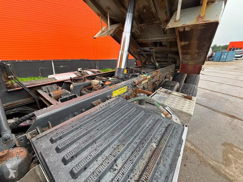 شاحنة Volvo FH480 6x4 UNDERBODY SCARPER /...