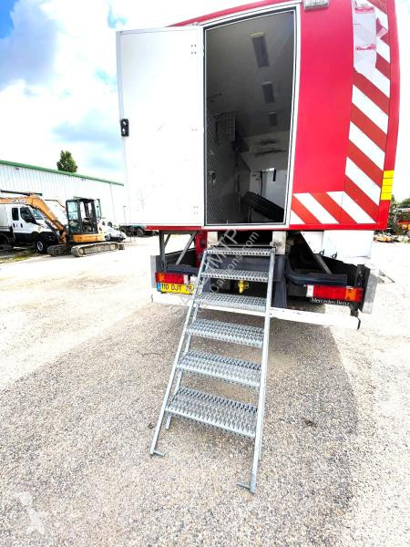 Camion Mercedes  4X4 VASP AMENAGE CARAVANE