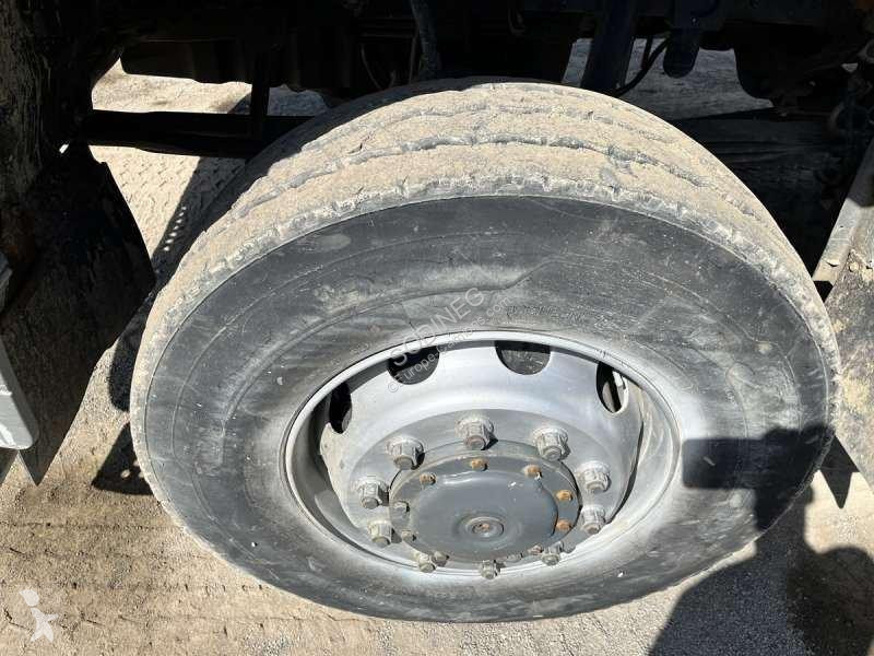 شاحنة Mercedes  AXOR 1833 4X4