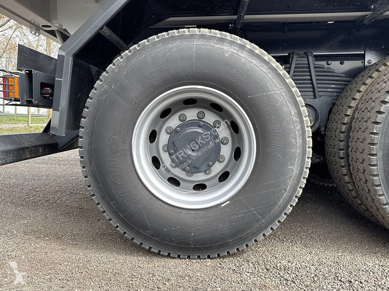 شاحنة Iveco AD410T42H Tipper Truck