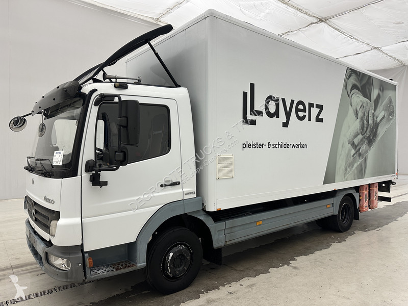 Camion Mercedes 1218