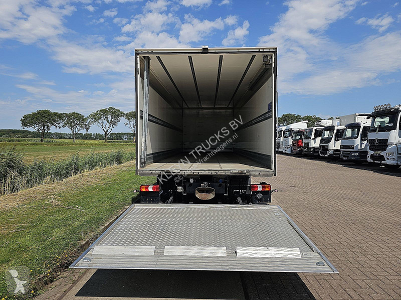 شاحنة Mercedes ATEGO 1530 LIFT AIRCO 7.2T PAYL