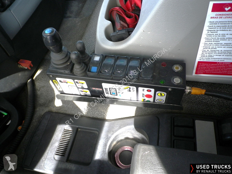 شاحنة Renault D Wide