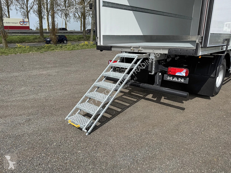 شاحنة MAN 18.250 Bb CH Refrigerated Box Truck