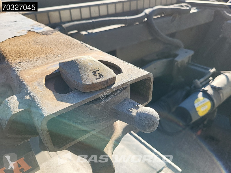 شاحنة Volvo 320  4X2 19t chassis 550cm Radstand...