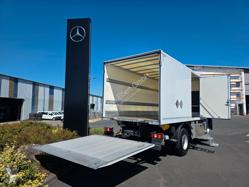شاحنة Mercedes 1827 A 4x4 LBW Tür+Treppe Schalter