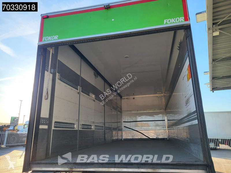 شاحنة Mercedes 1827 4X2 18tonner 2000kg...