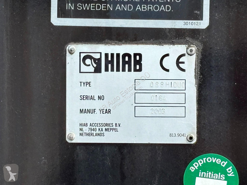 شاحنة Mercedes 1225 4x4 HIAB 088E-4 / PLATFORM...