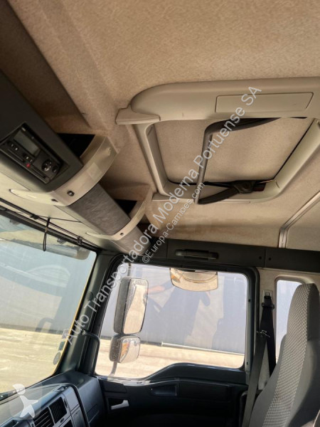شاحنة MAN  33.360