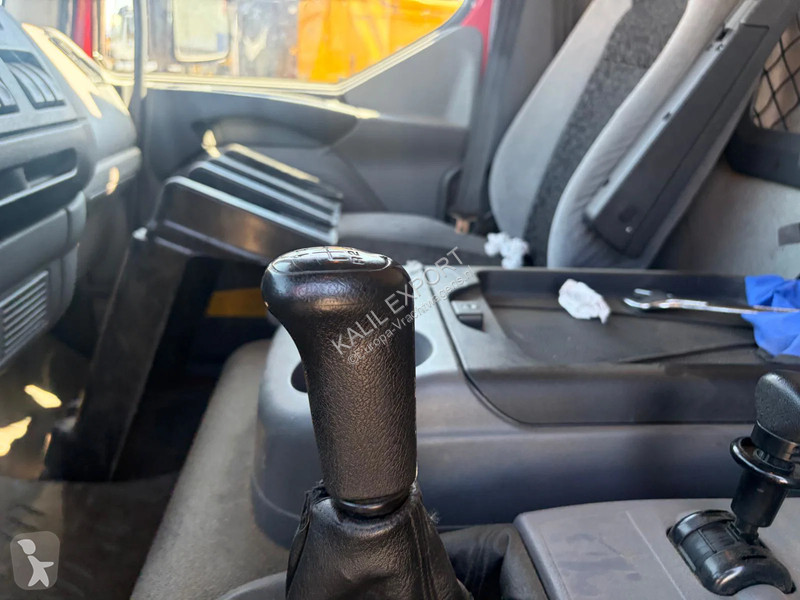 شاحنة DAF 180 - Closed Box - Manual Gearbox -...
