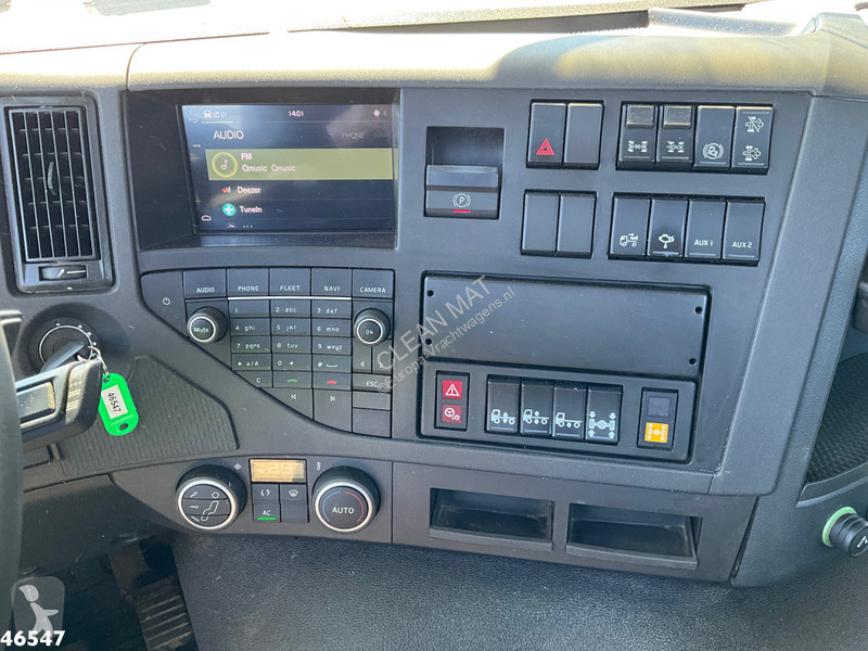 Camion Volvo 420 6x6 VDL 30 Ton haakarmsysteem...