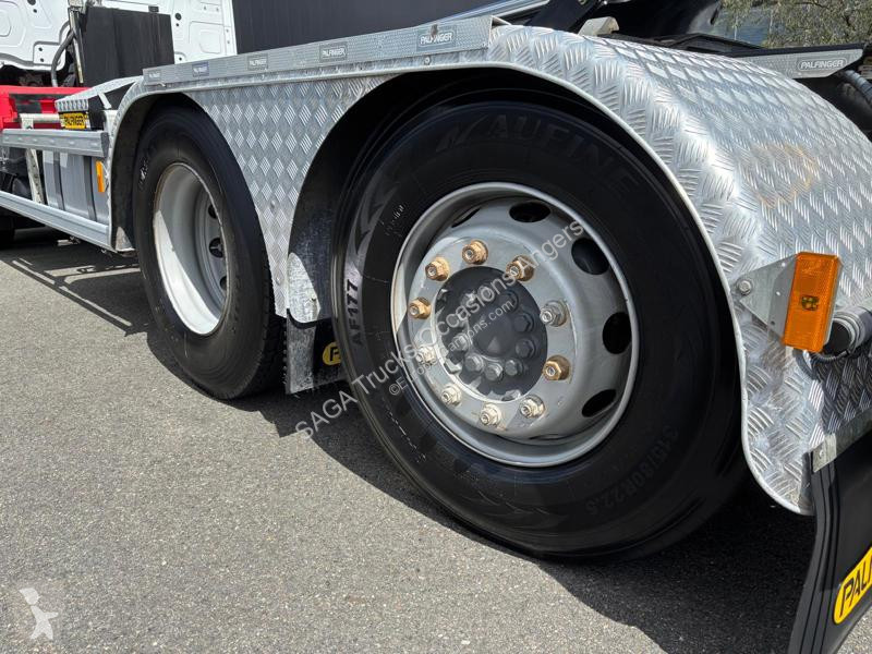 Camion Mercedes PORTEUR 2543 6x2 bras Palfinger
