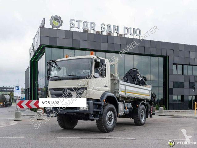 Vrachtwagen Mercedes 166