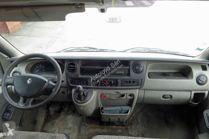 Véhicule utilitaire Renault MASTER 2,5 DCI 110...
