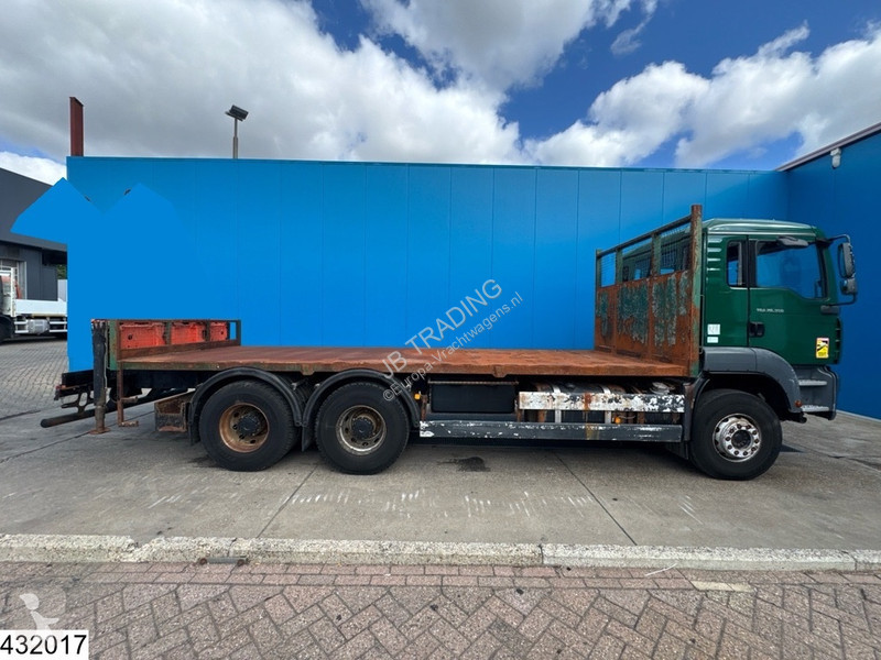 Vrachtwagen MAN 26 350 Manual gearbox, Steel...