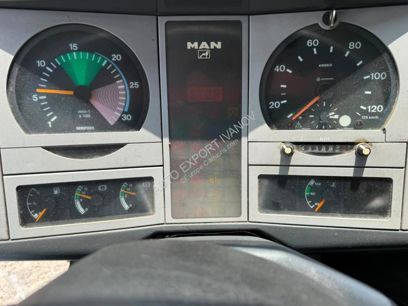 Camion MAN  12.414