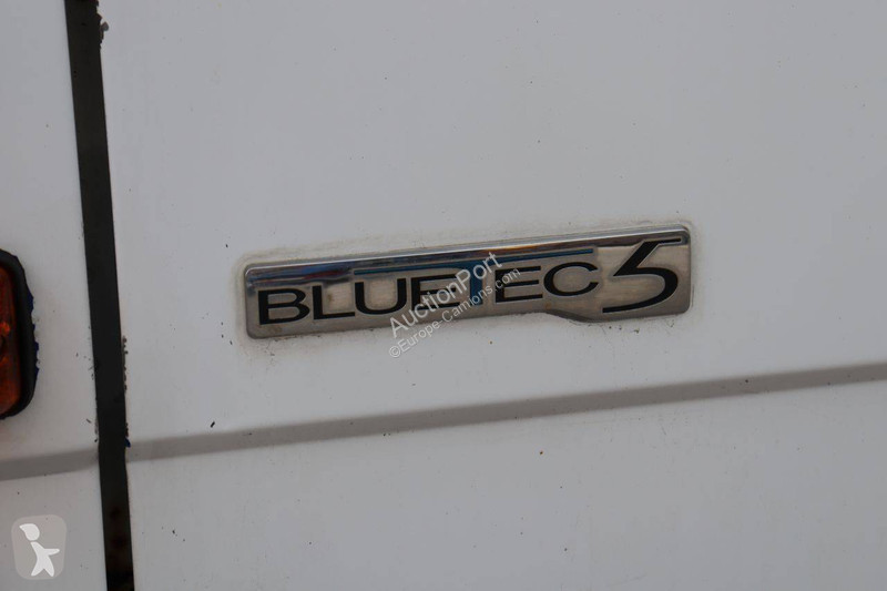 Camion Mercedes 813D
