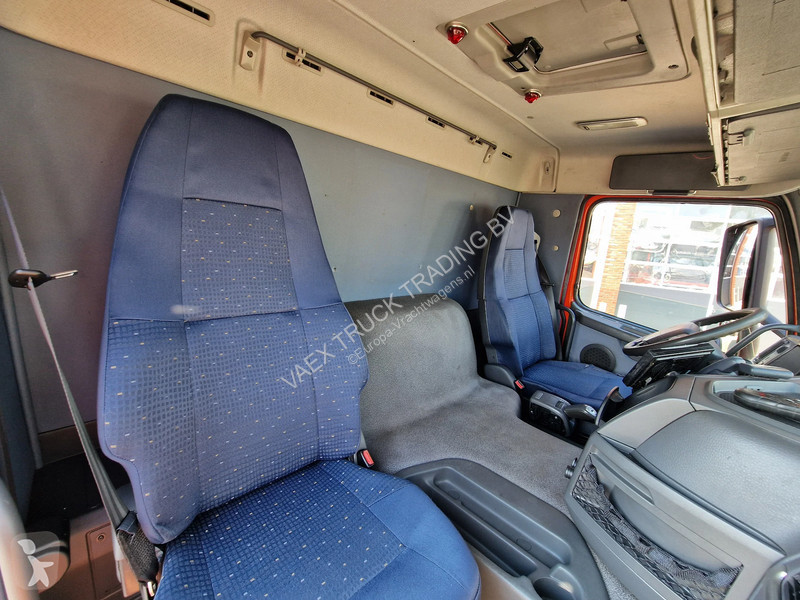 Camión Volvo 330 4x2 - Frigoblock frigo - Zepro...