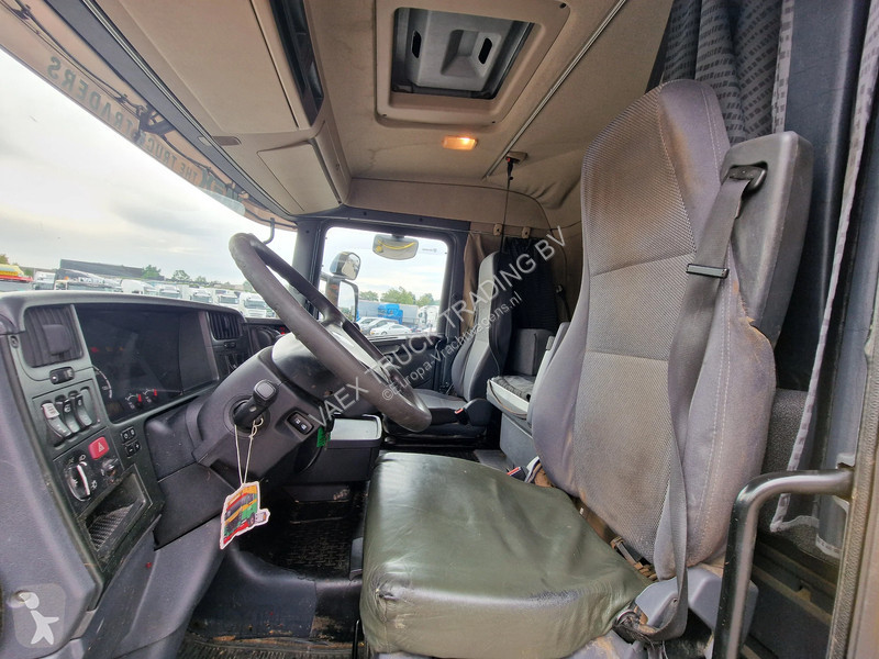 Camión Scania 4x2 - Finkl livestock 16.8M2 -...