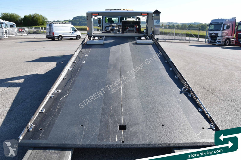 Camion Mercedes 1330L 4x2 Abschleppwagen...