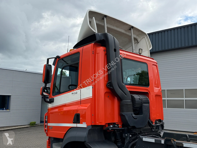 Vrachtwagen DAF 430 6x2 VDL 25T Haakarm *332...