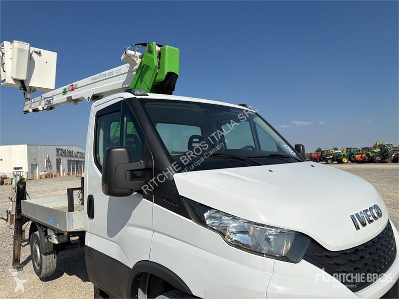 Camion Iveco 19-8,5 HQ 19 m on Iveco 35-140...