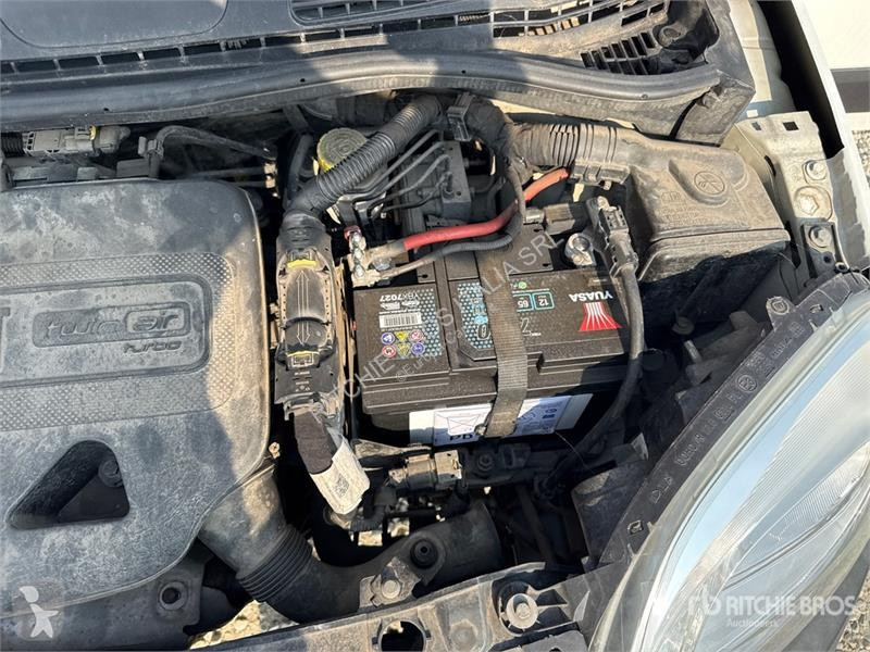 Комерційні автомобілі Fiat Panda