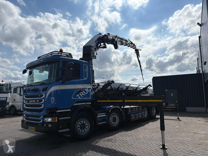 Camión Scania R 490 + HMF 5020 - 6X EXT. + JIB...